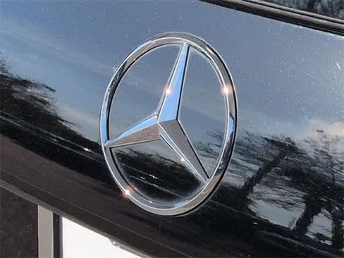 Used 2022 Mercedes-Benz GLB 250 image 12