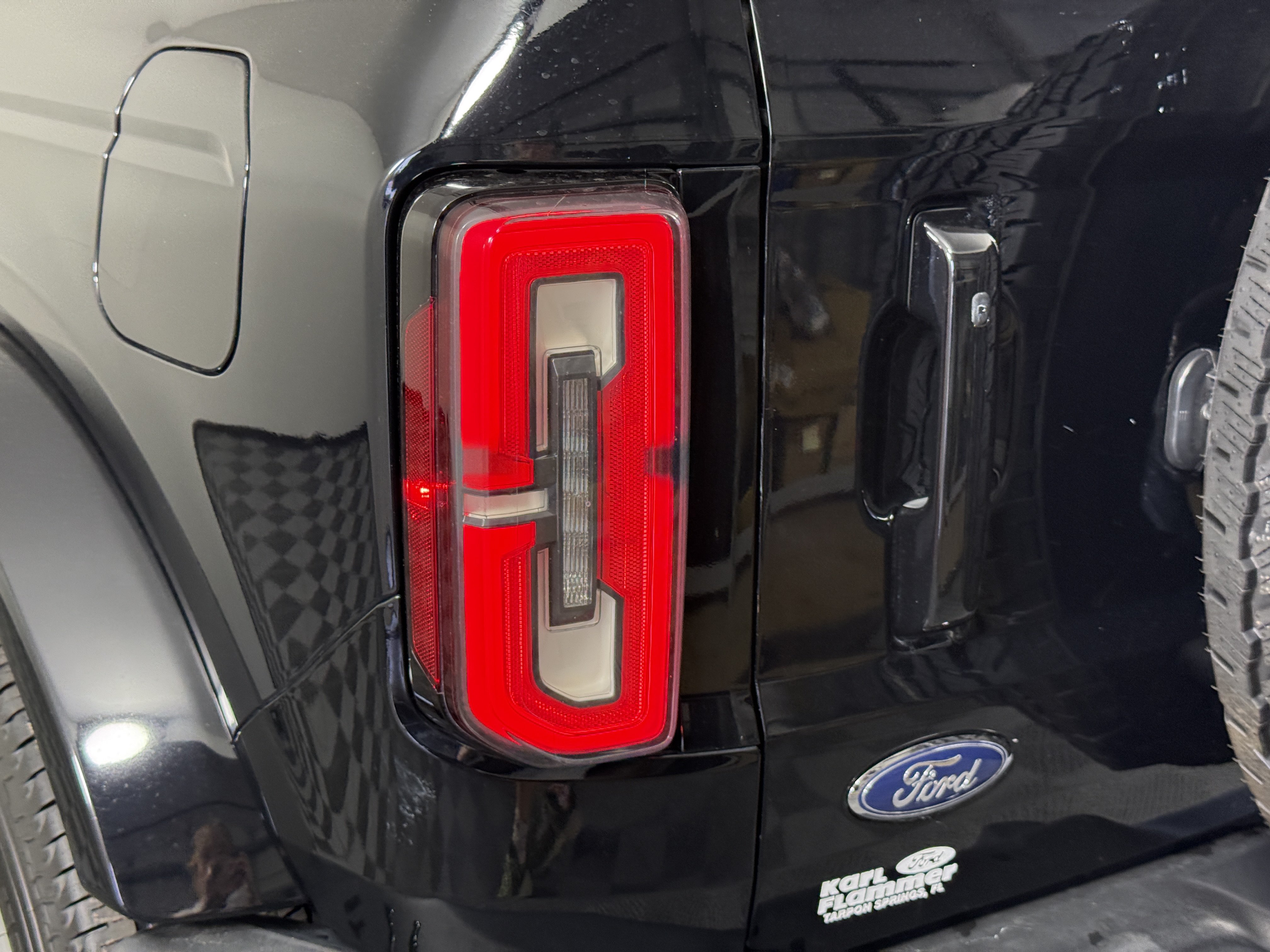 Used 2023 Ford Bronco Outer Banks AWD/4WD image 8
