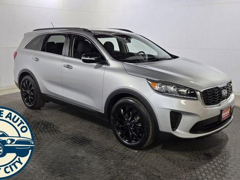 Used 2019 Kia Sorento S AWD/4WD image 9