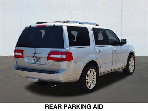 Used 2014 Lincoln Navigator 4WD image 5