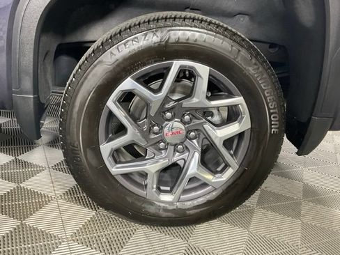Used 2024 GMC Sierra 1500 SLT w/ SLT Premium Plus Package AWD/4WD image 41