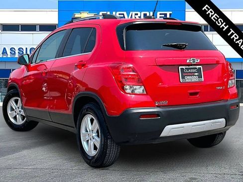 Used 2015 Chevrolet Trax LT w/ LT Sun and Sound Package FWD image 3