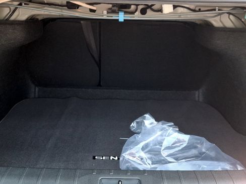 Used 2026 Nissan Sentra SV w/ SV Convenience Package FWD image 29