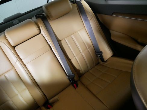 Used 2017 Lexus ES 350 w/ Luxury Package image 14