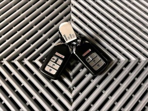 Used 2022 Honda Pilot Special Edition image 10