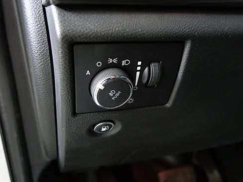 Used 2022 Jeep Grand Cherokee Laredo X AWD/4WD image 18