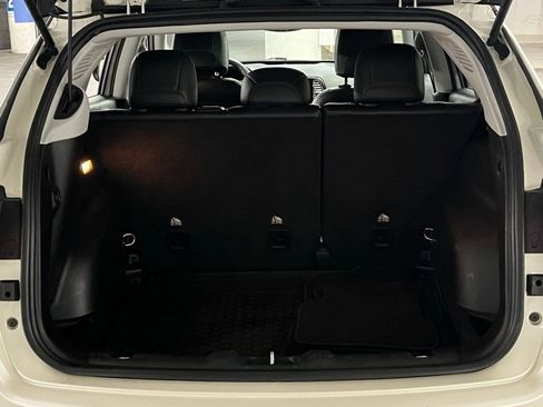 Used 2019 Jeep Compass Limited image 37