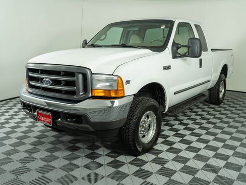 Used 2000 Ford F250 Lariat image 3