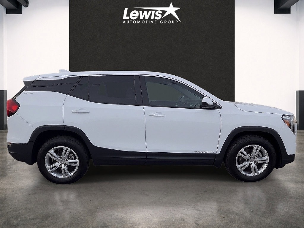 Used 2024 GMC Terrain SLE AWD/4WD image 5