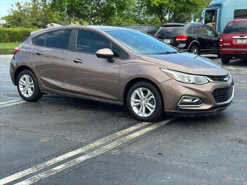 Used 2019 Chevrolet Cruze LS w/ LS Convenience Package FWD image 11