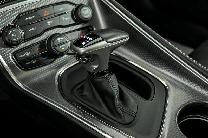 Used 2016 Dodge Challenger SRT Hellcat RWD image 28