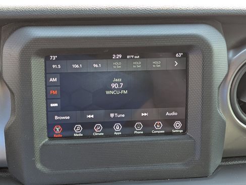 Used 2020 Jeep Gladiator Sport w/ Quick Order Package 24S image 20