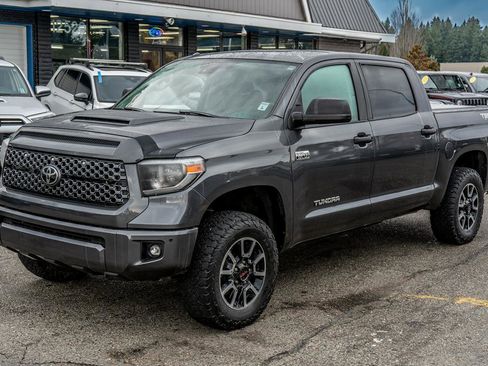 Used 2018 Toyota Tundra SR5 image 4