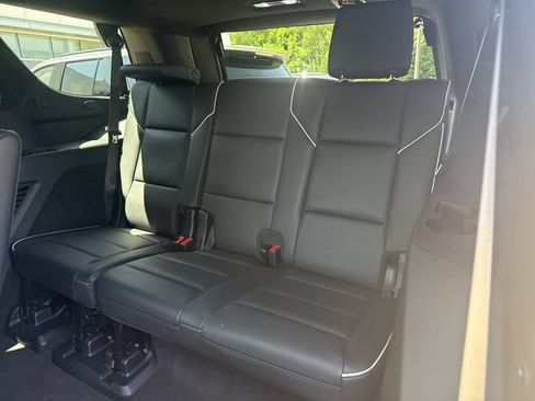 Used 2025 Cadillac Escalade Premium Luxury AWD/4WD image 12