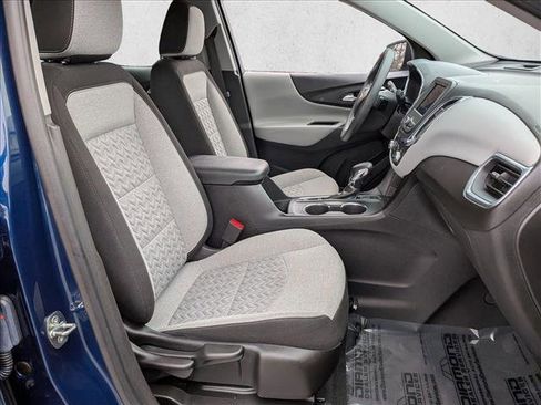 Used 2022 Chevrolet Equinox LS image 22
