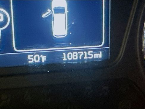 Used 2017 Kia Sorento LX w/ LX Convenience Package image 19