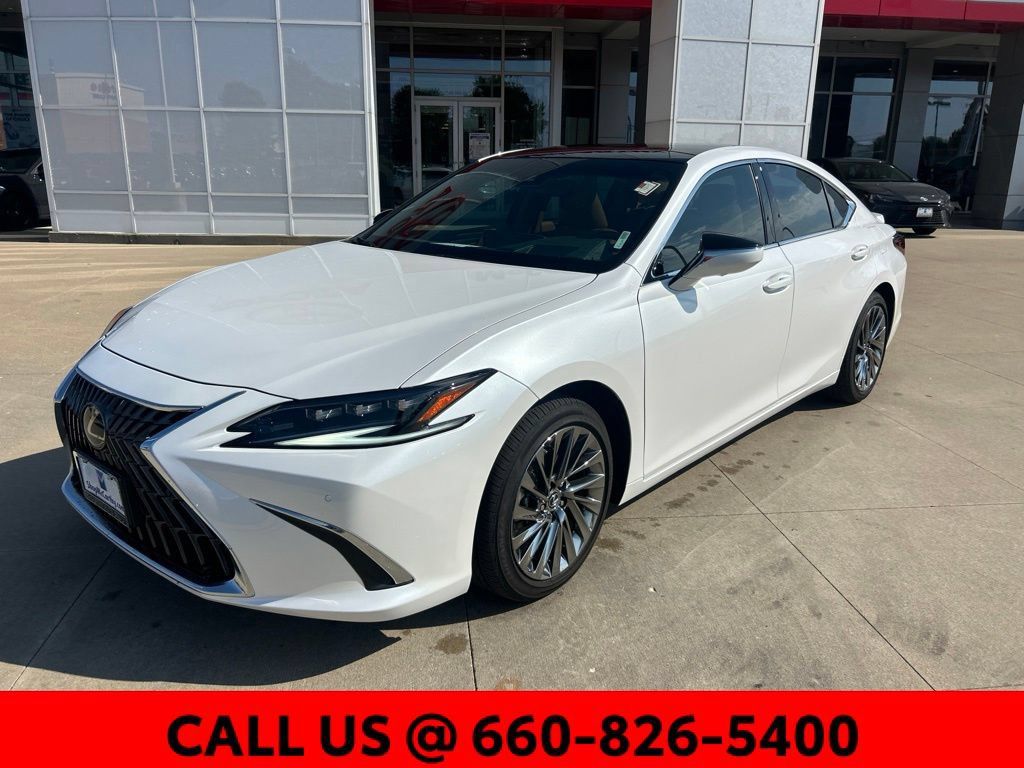 Used 2025 Lexus ES 350 Ultra Luxury FWD image 2