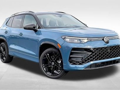 New 2025 Volkswagen Tiguan SE R-Line