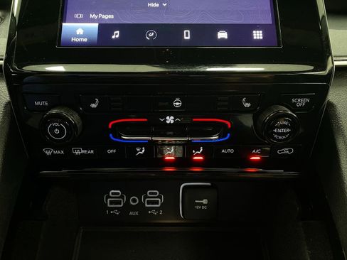Used 2021 Jeep Grand Cherokee L Laredo AWD/4WD image 25