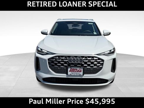 Used 2025 Audi Q5 Premium w/ Convenience Package AWD/4WD image 2