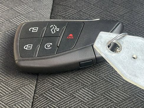 Used 2024 GMC Sierra 1500 Elevation image 24