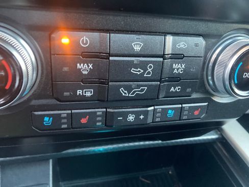 Used 2019 Ford F150 Lariat w/ Equipment Group 502A Luxury image 43