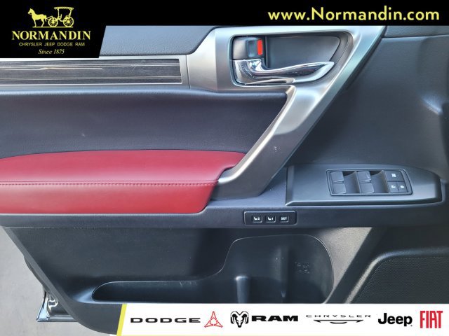 Used 2023 Lexus GX 460 Premium w/ Premium Package AWD/4WD image 13
