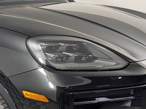 New 2026 Porsche Cayenne AWD/4WD image 15