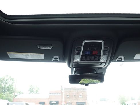 Used 2023 RAM 1500 Limited AWD/4WD image 57