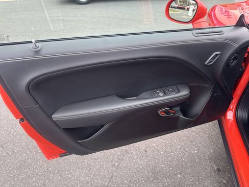 Used 2023 Dodge Challenger SRT Hellcat image 14