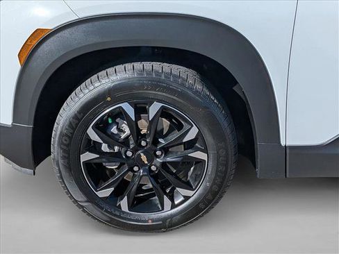 Used 2023 Chevrolet TrailBlazer LT image 9