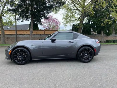 Used 2017 MAZDA MX-5 Miata RF Grand Touring RWD image 2