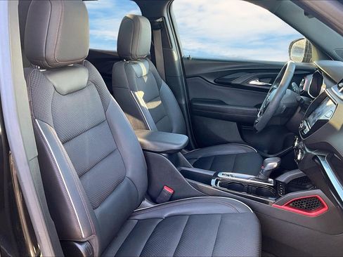 Used 2023 Chevrolet TrailBlazer RS w/ Sun and Liftgate Package image 21