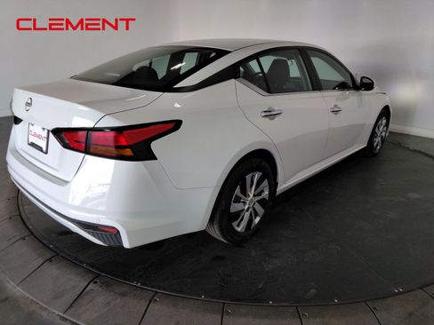 Used 2023 Nissan Altima 2.5 S image 5