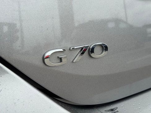 Used 2023 Genesis G70 2.0T image 14