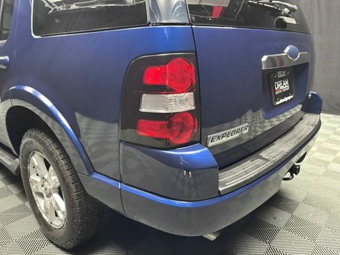 Used 2007 Ford Explorer XLT AWD/4WD image 13