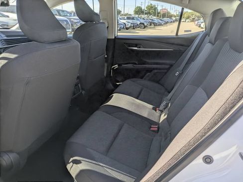 Used 2025 Toyota Camry SE FWD image 27