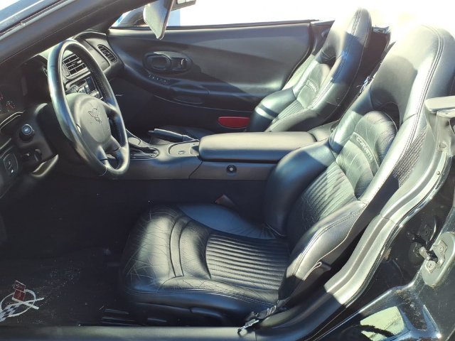 Used 2000 Chevrolet Corvette Convertible w/ Memory Pkg RWD image 11