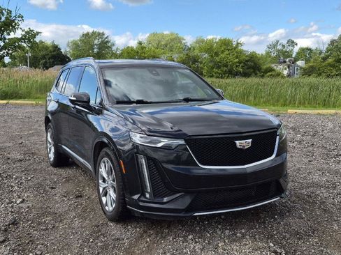 Used 2020 Cadillac XT6 Sport AWD/4WD image 2