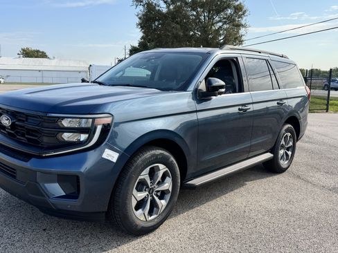 New 2027 Ford Expedition Active RWD image 4