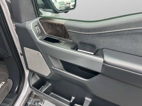 Used 2021 Ford F150 Lariat w/ Equipment Group 502A High image 18