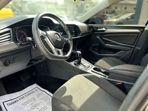 Used 2021 Volkswagen Jetta SE FWD image 11