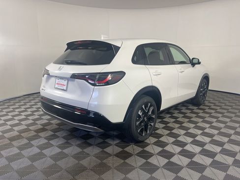 New 2026 Honda HR-V EX-L image 5