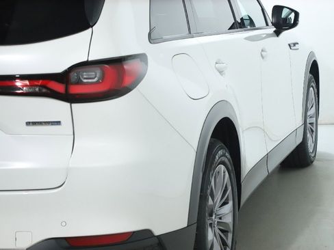 Certified 2025 MAZDA CX-90 Plug-In Hybrid w/ Preferred image 48