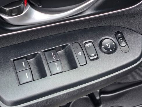 Used 2019 Honda CR-V EX image 17
