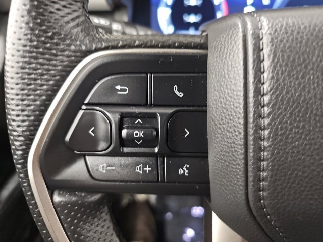 Certified 2025 Toyota Tacoma TRD Off-Road AWD/4WD image 20