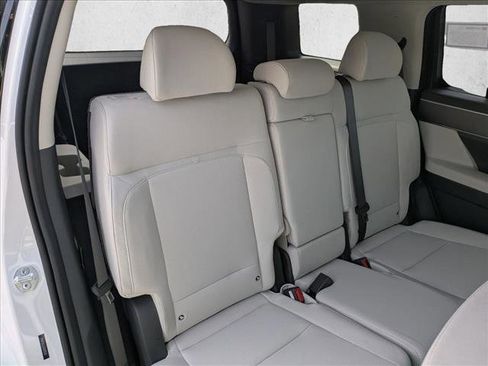 New 2026 Hyundai Santa Fe SE FWD image 18