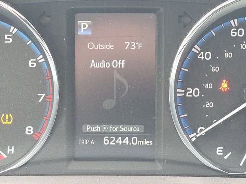 Used 2016 Toyota RAV4 XLE AWD/4WD image 42