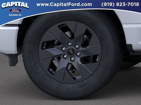 New 2025 Ford F150 Lightning Flash AWD/4WD image 19