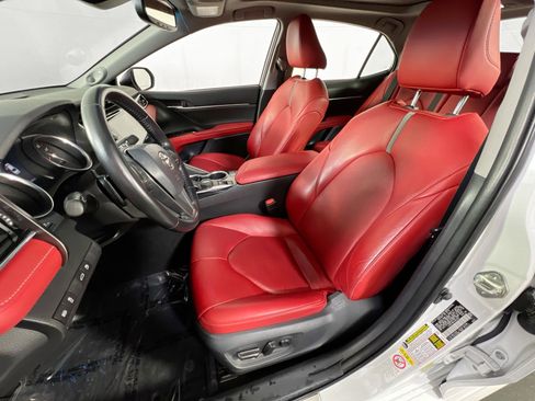 Used 2018 Toyota Camry XSE image 20